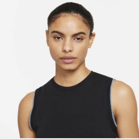 NWT Nike Yoga Black Sleeveless Top Light Blue Trim Womens XL - Picture 3 of 7